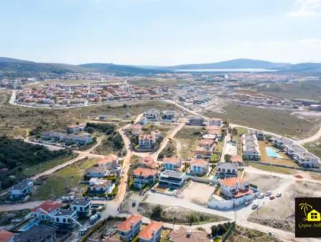 Grundstück Mit Zwei Residenzen Zum Verkauf In Çeşme Şifne