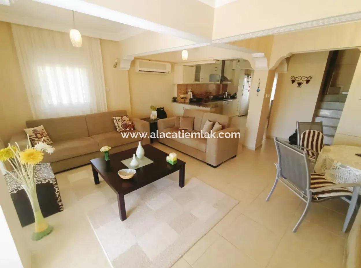 Çeşme'de Deniz Görür For Sale 3 1 Fully Detached Villa