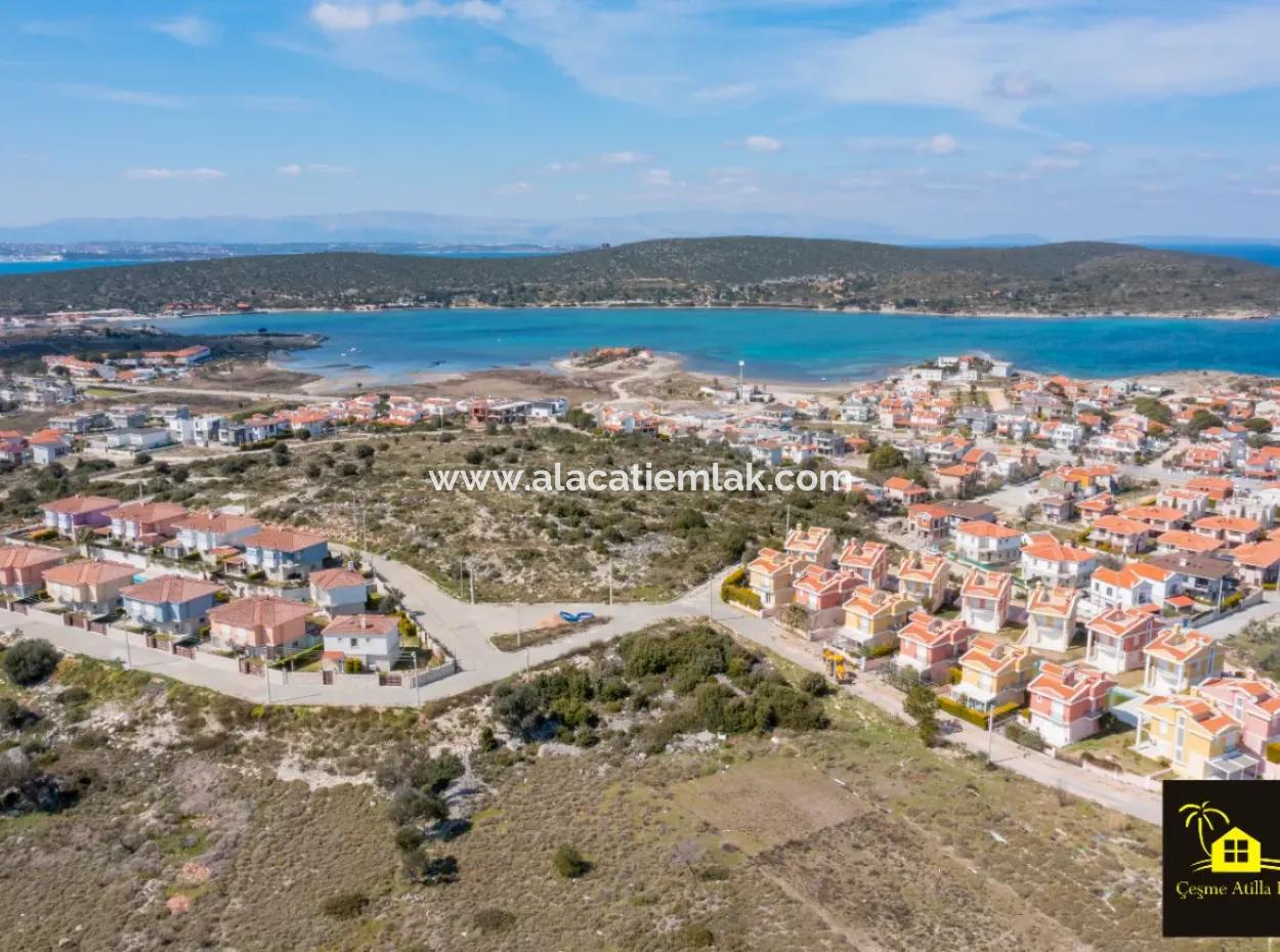 Land With Twin Residences For Sale In Çeşme Şifne