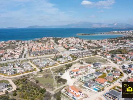 Land With Twin Residences For Sale In Çeşme Şifne